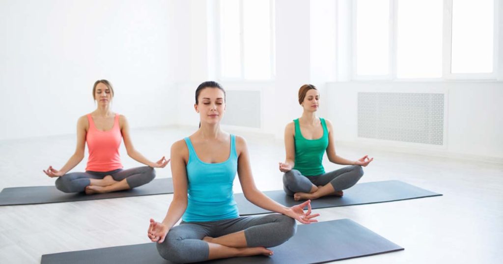 Os benefícios da yoga para a saúde mental